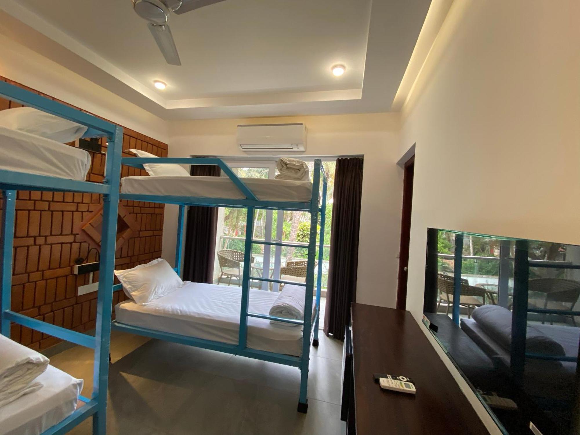 Downtown Hostels - Anjuna Exterior photo