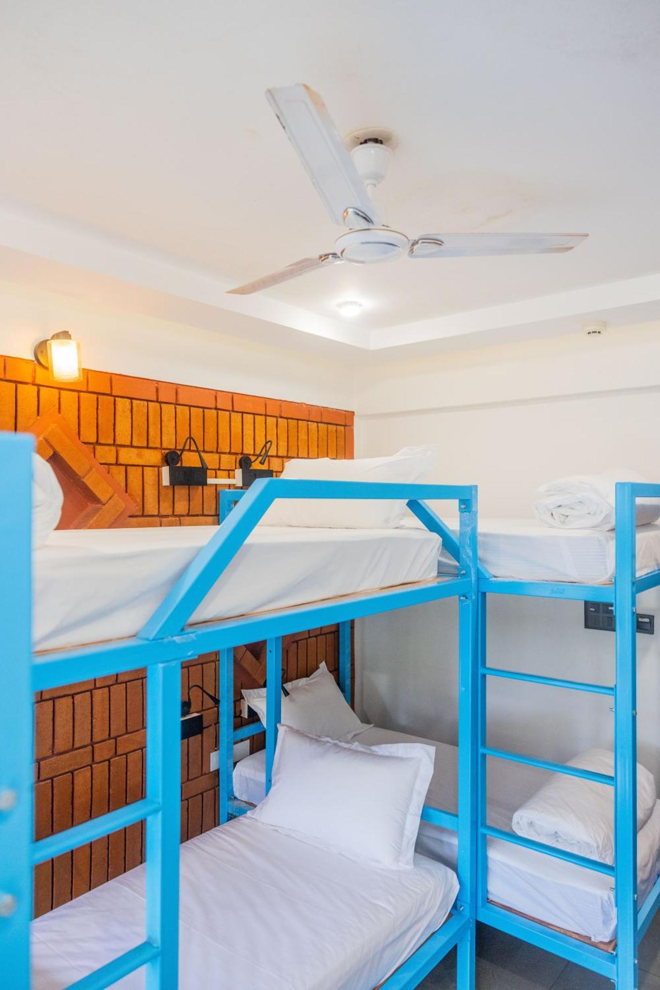 Downtown Hostels - Anjuna Exterior photo